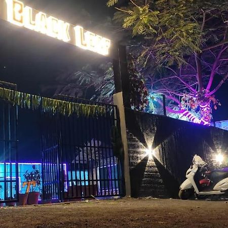 Rāipur The Black Leaf酒店 外观 照片